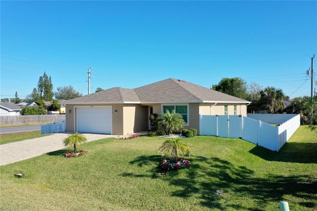 18585 Dogwood RD FORT MYERS, FL 33967