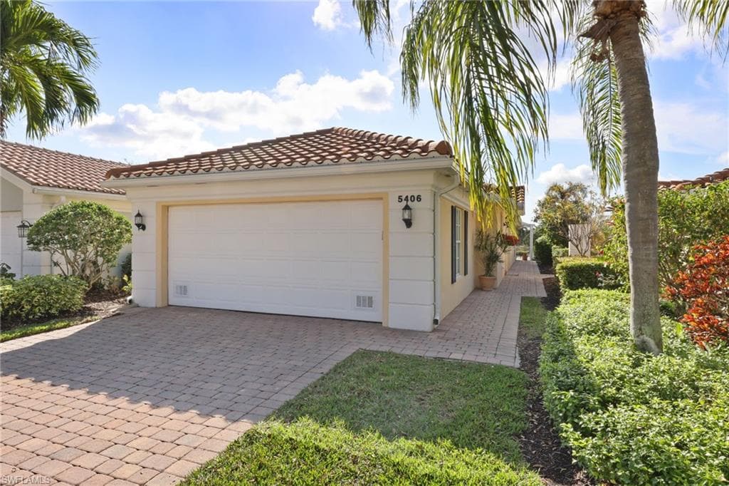 5406 Guadeloupe WAY NAPLES, FL 34119