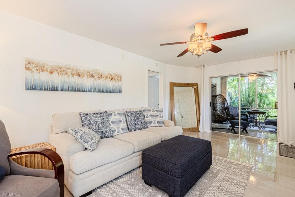 3126 Kings Lake BLVD 7541 NAPLES, FL 34112
