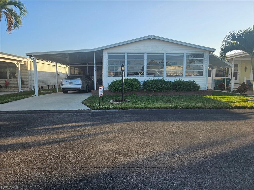 16 Amethyst AVE 16A NAPLES, FL 34114