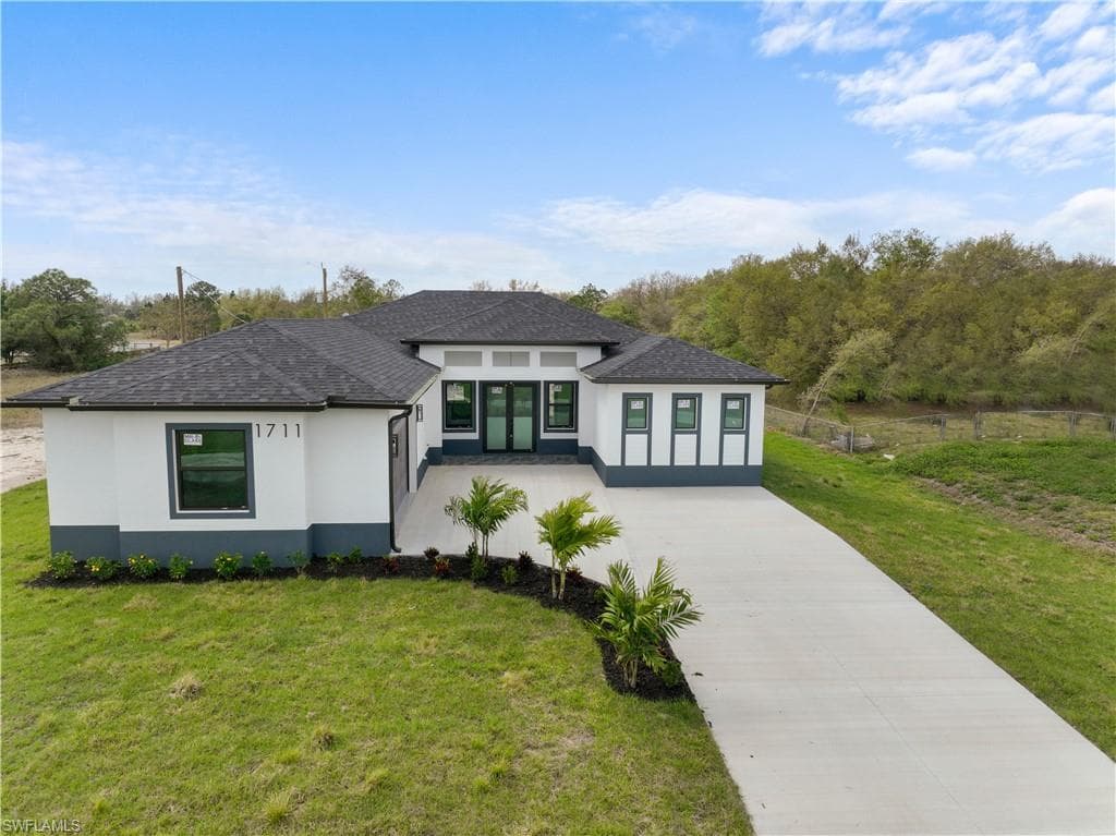 1711 Jefferson AVE LEHIGH ACRES, FL 33972