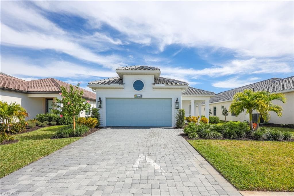 4644 Centaurus CIR NAPLES, FL 34120