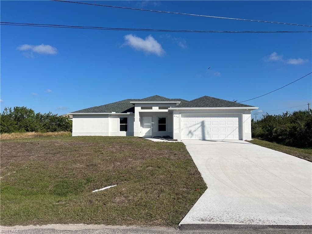 653 Theodore Vail ST E LEHIGH ACRES, FL 33974