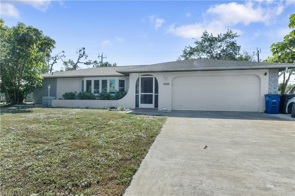 2300 Jasper AVE FORT MYERS, FL 33907