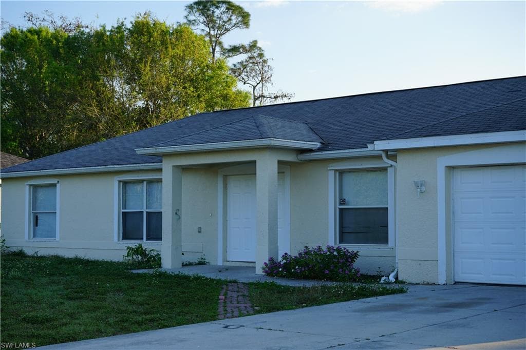 1906 Whitman AVE LEHIGH ACRES, FL 33972