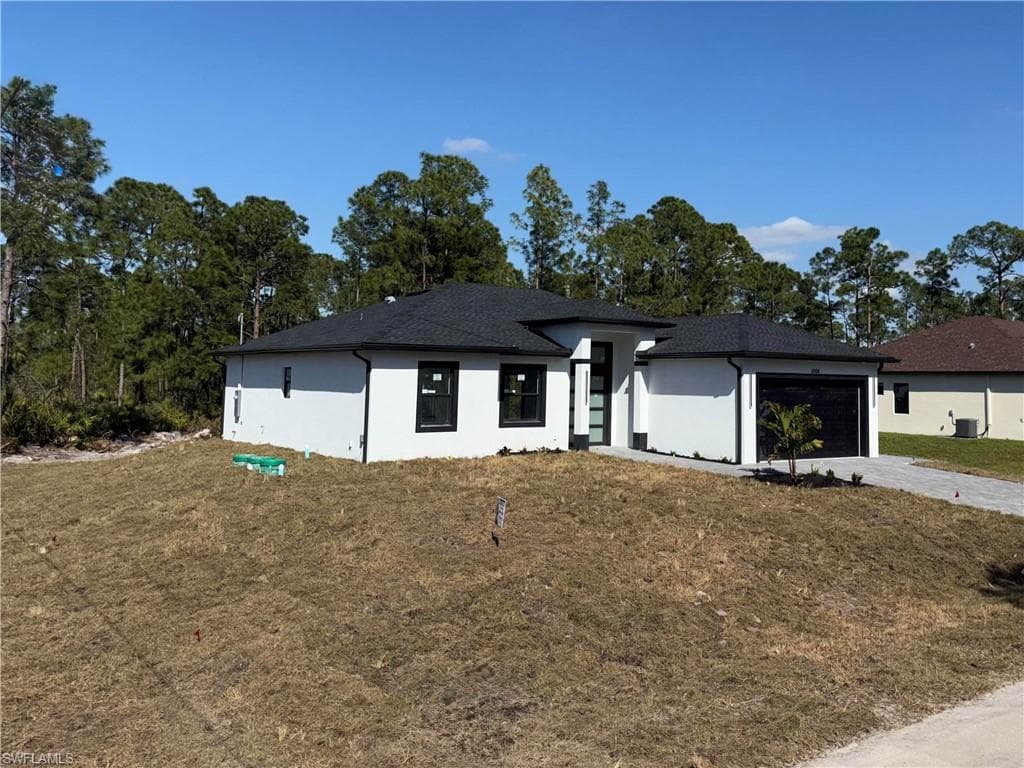 1206 11th ST LEHIGH ACRES, FL 33972