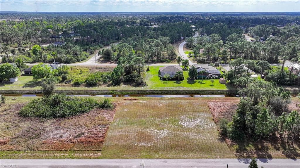 734 Mirror Lakes DR LEHIGH ACRES, FL 33974
