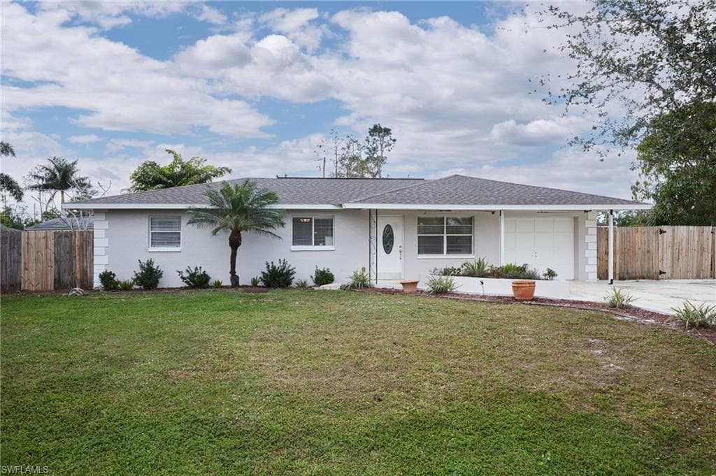 9048 Sebring LN FORT MYERS, FL 33967