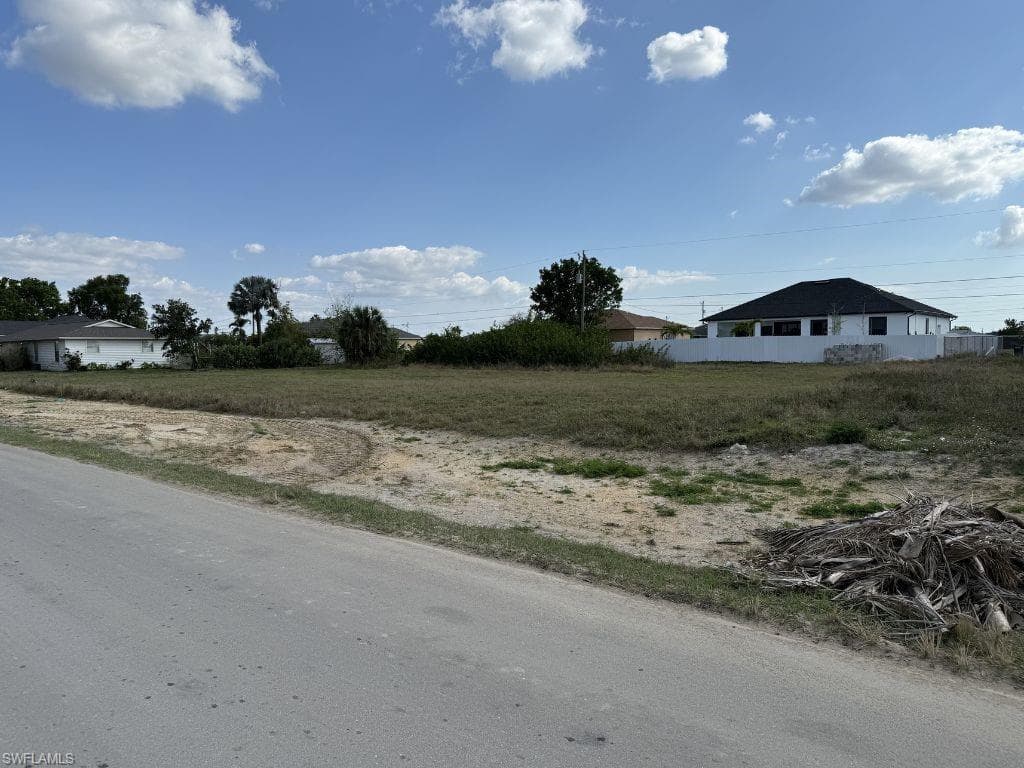 1022 NE 13th ST CAPE CORAL, FL 33909