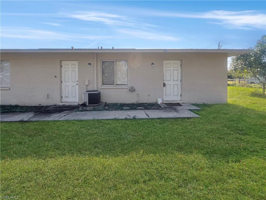 2239 Iris WAY FORT MYERS, FL 33905