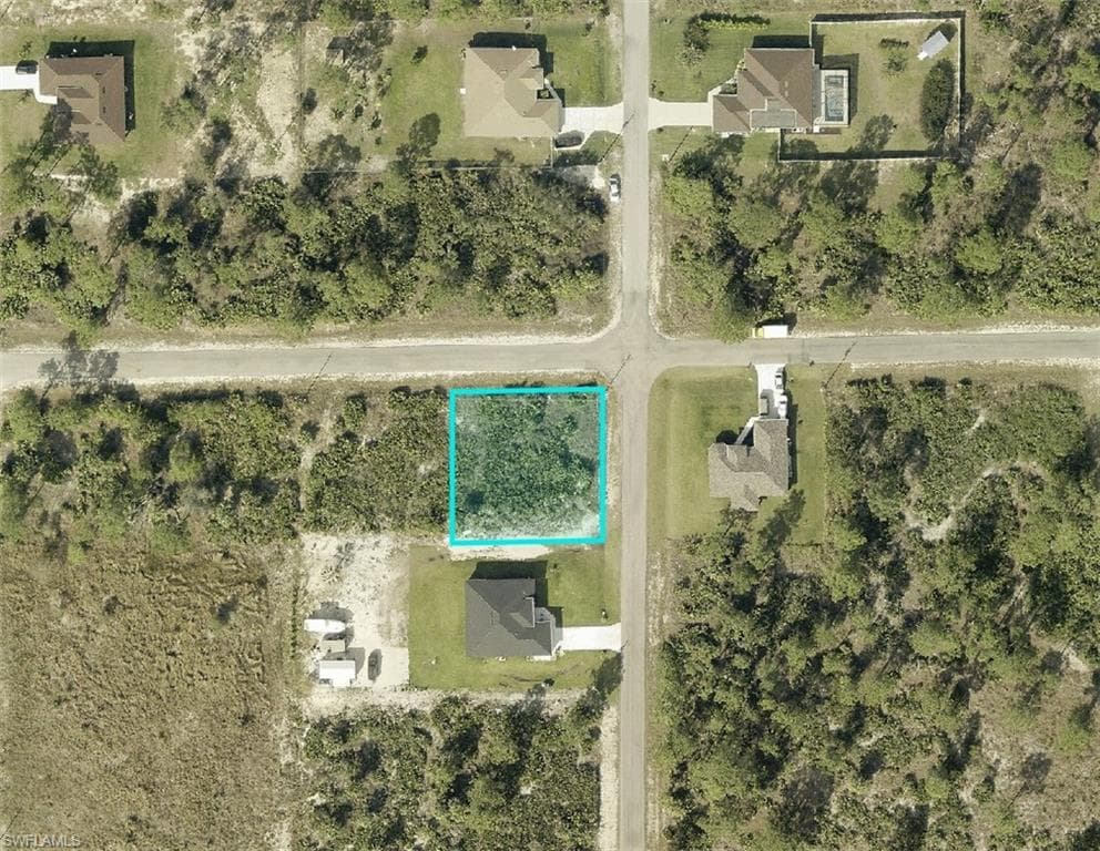 1001 13th ST LEHIGH ACRES, FL 33972