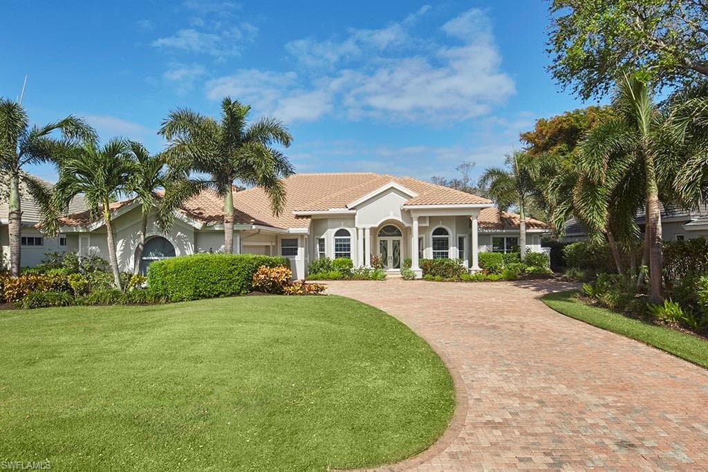 7015 Greentree DR NAPLES, FL 34108