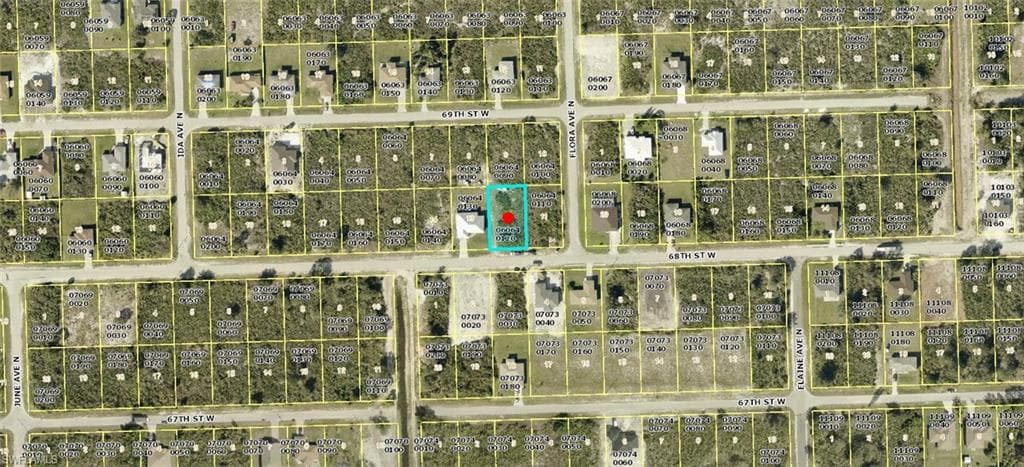 2702 68th ST W LEHIGH ACRES, FL 33971