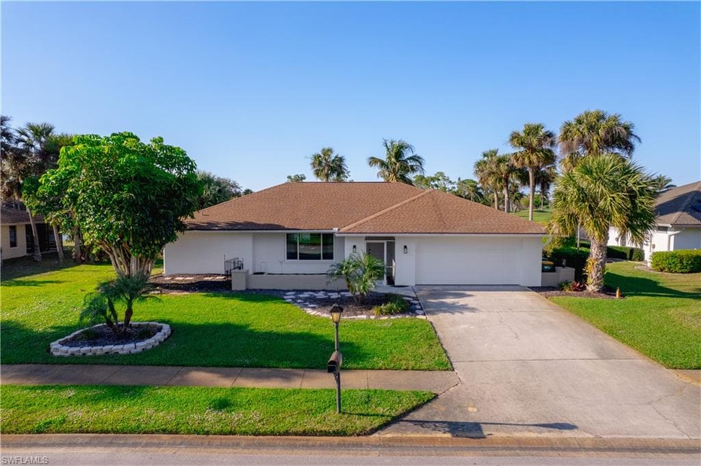 777 Saint Andrews BLVD NAPLES, FL 34113