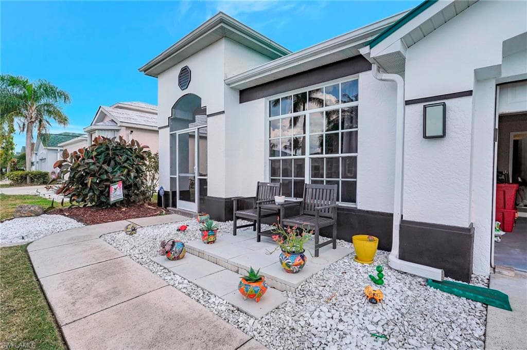 1741 Emerald Cove CIR CAPE CORAL, FL 33991