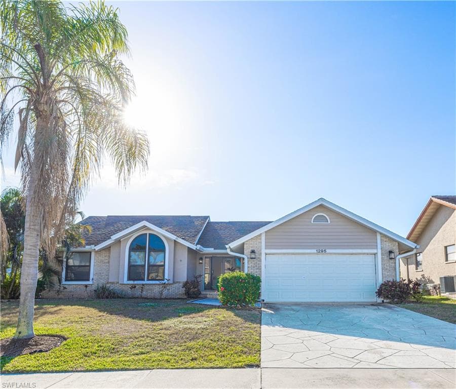 1295 Riverhead AVE MARCO ISLAND, FL 34145