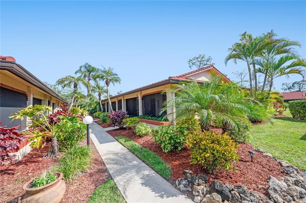 2036 Pine Isle LN 2036 NAPLES, FL 34112