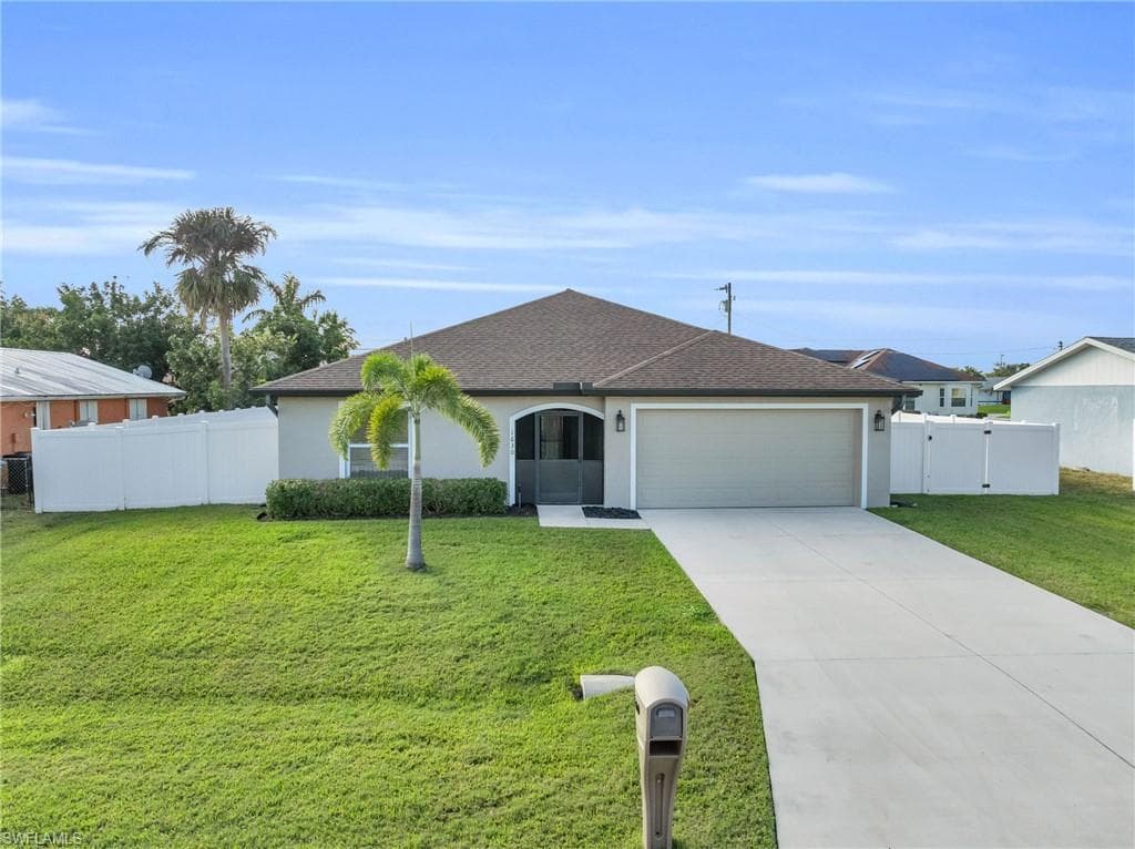 1630 SE 8th PL CAPE CORAL, FL 33990
