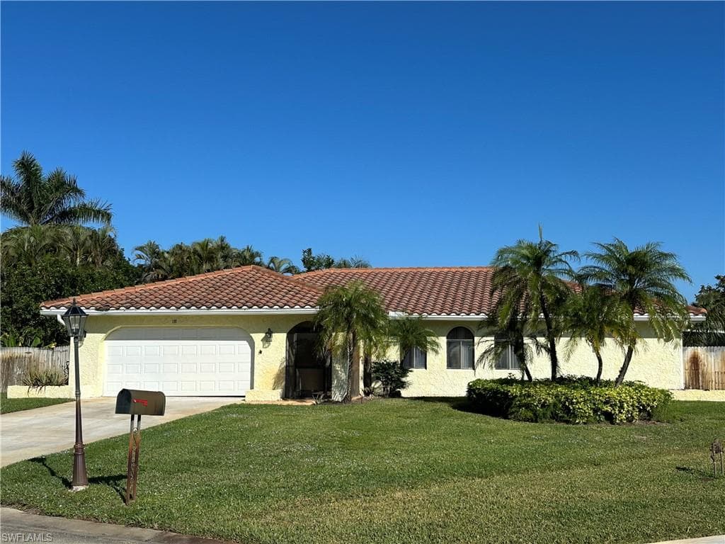 181 Heather Grove LN NAPLES, FL 34113