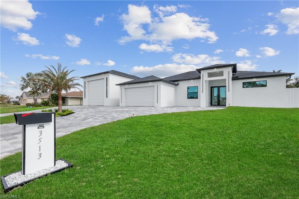 3513 SW 1st AVE CAPE CORAL, FL 33914