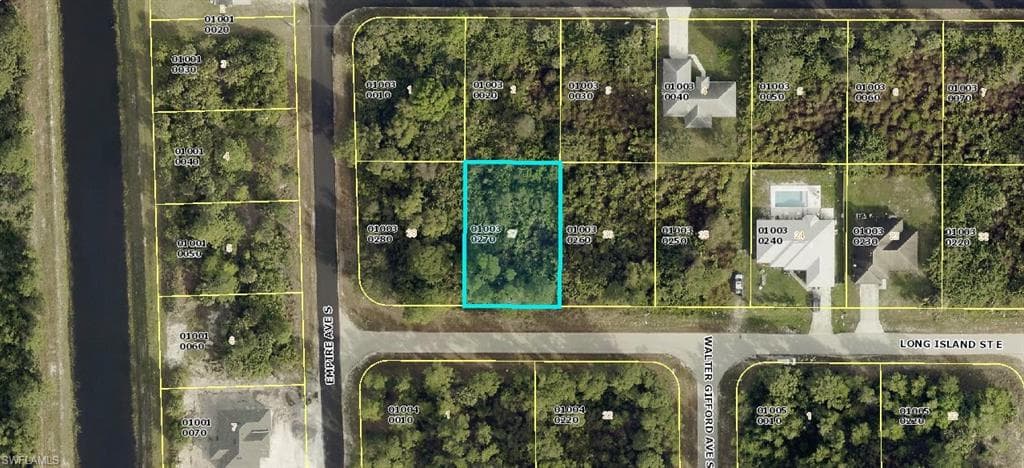 705 Long Island ST E LEHIGH ACRES, FL 33974