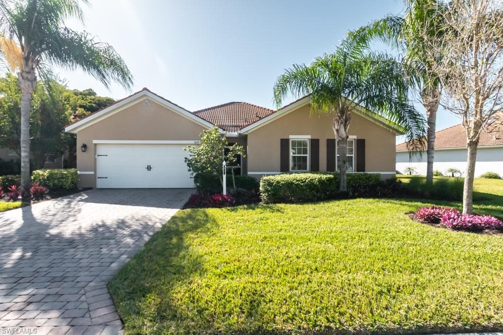 3074 Apple Blossom DR ALVA, FL 33920
