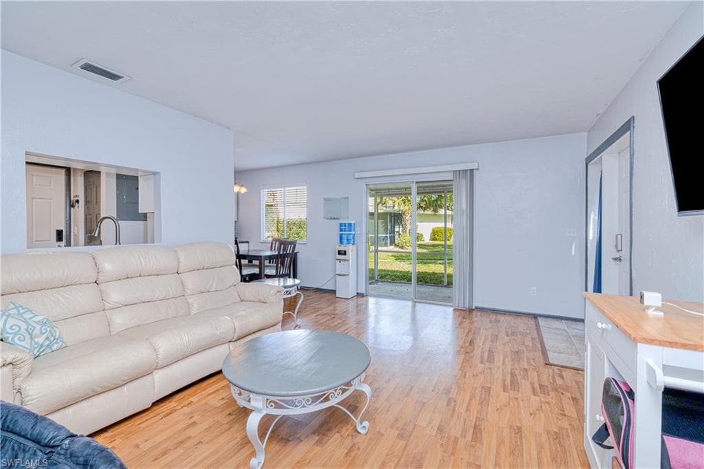 3350 Alouette CIR 3 FORT MYERS, FL 33907