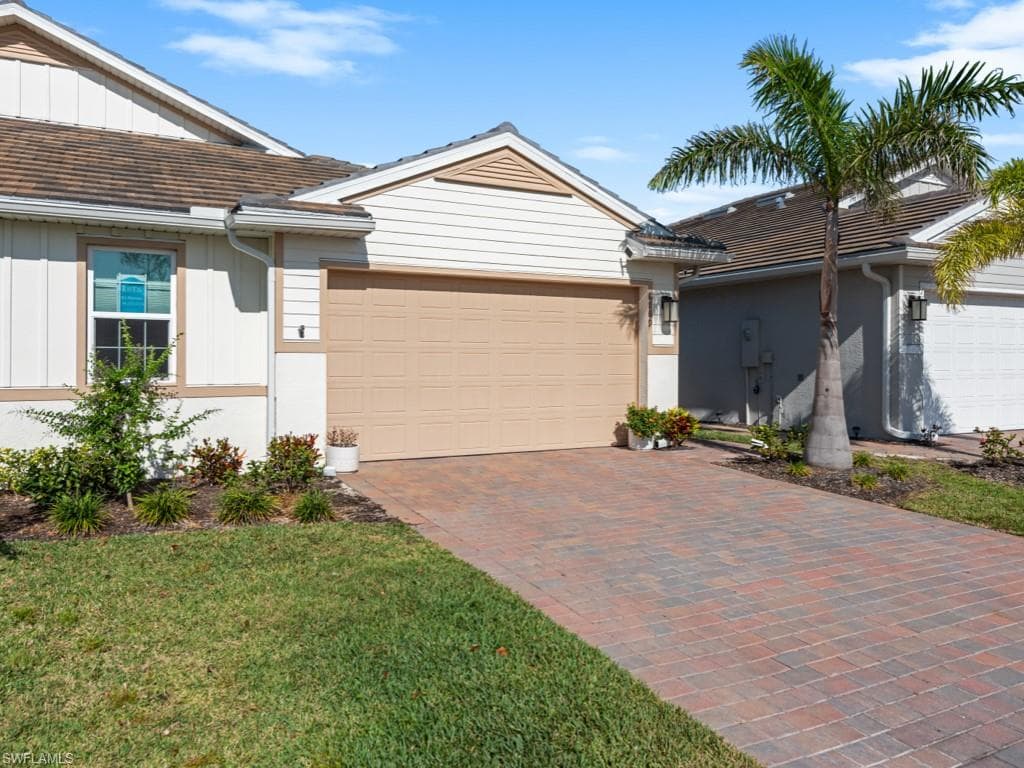 1169 Enbrook LOOP NAPLES, FL 34114