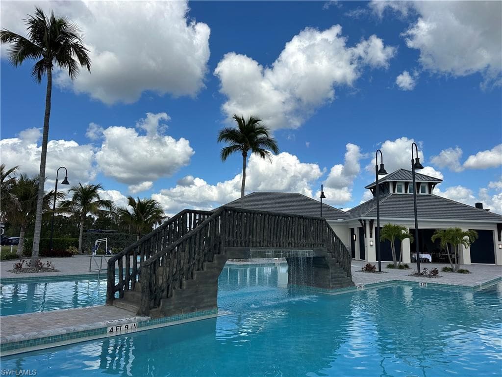 5566 Laguna Caribe CIR FORT MYERS, FL 33905