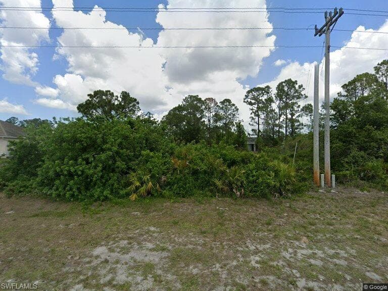 366 McArthur BLVD LEHIGH ACRES, FL 33974