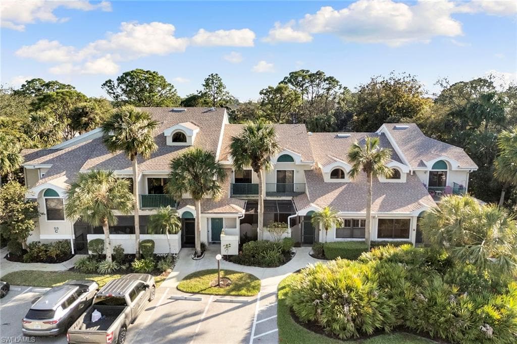 55 Emerald Woods DR C4 NAPLES, FL 34108
