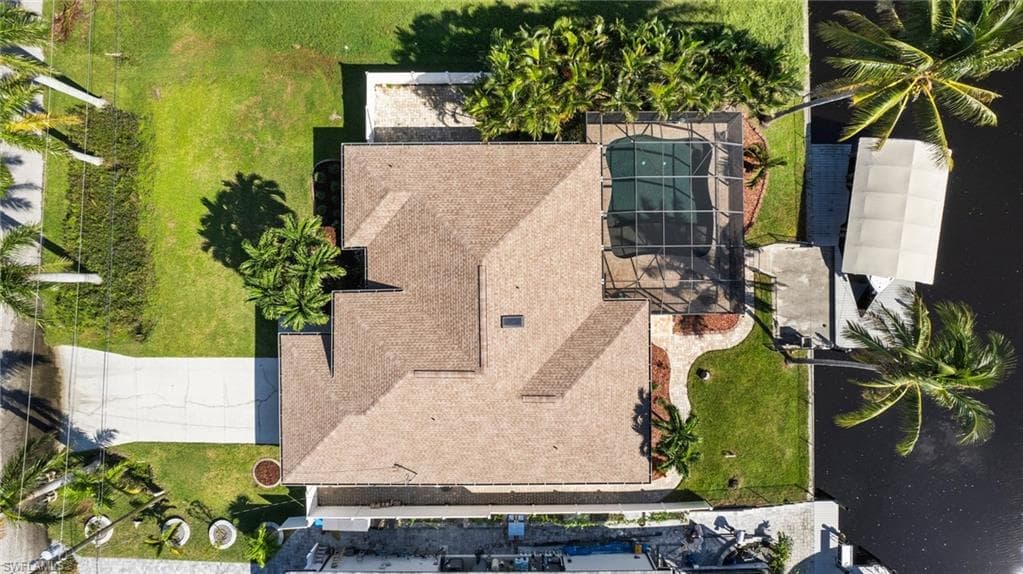 621 36th PL CAPE CORAL, FL 33993