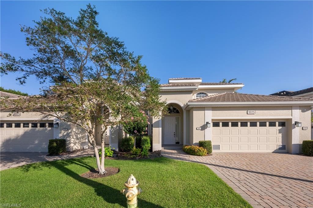 1925 Seville BLVD 222 NAPLES, FL 34109