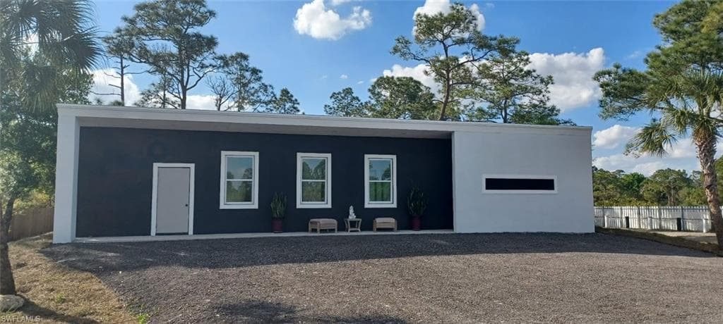 810 S Cabbage Palm ST CLEWISTON, FL 33440