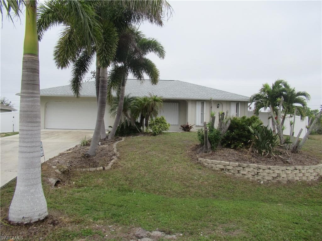 213 SW 22nd ST CAPE CORAL, FL 33991