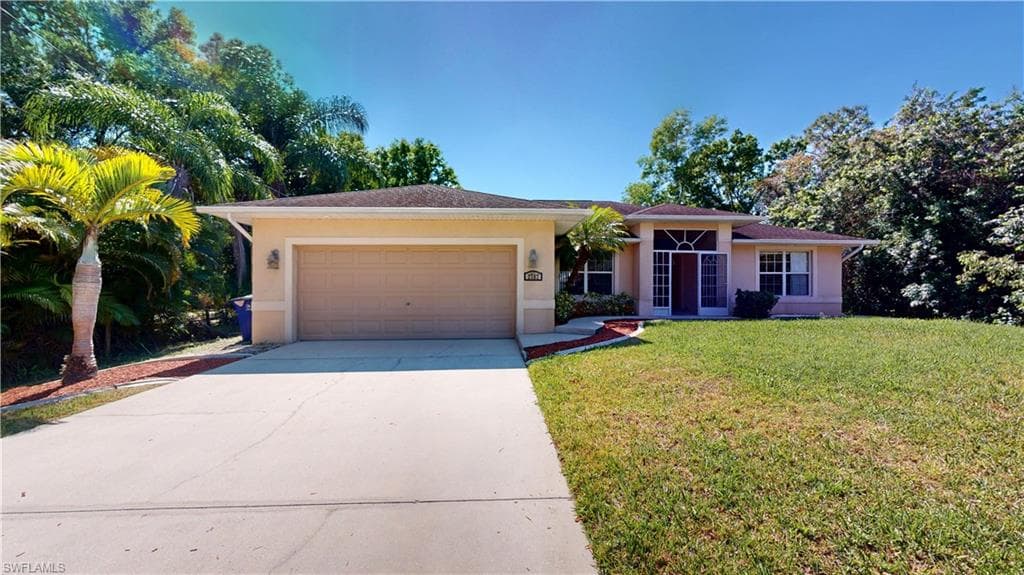 2707 7th ST W LEHIGH ACRES, FL 33971