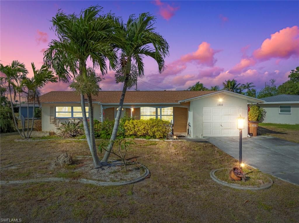 1332 SE 44th ST CAPE CORAL, FL 33904