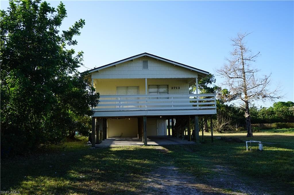 3713 11th ST SW LEHIGH ACRES, FL 33976