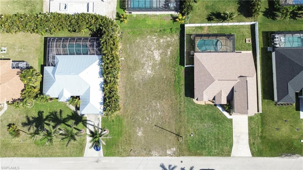 4627 17th AVE CAPE CORAL, FL 33914