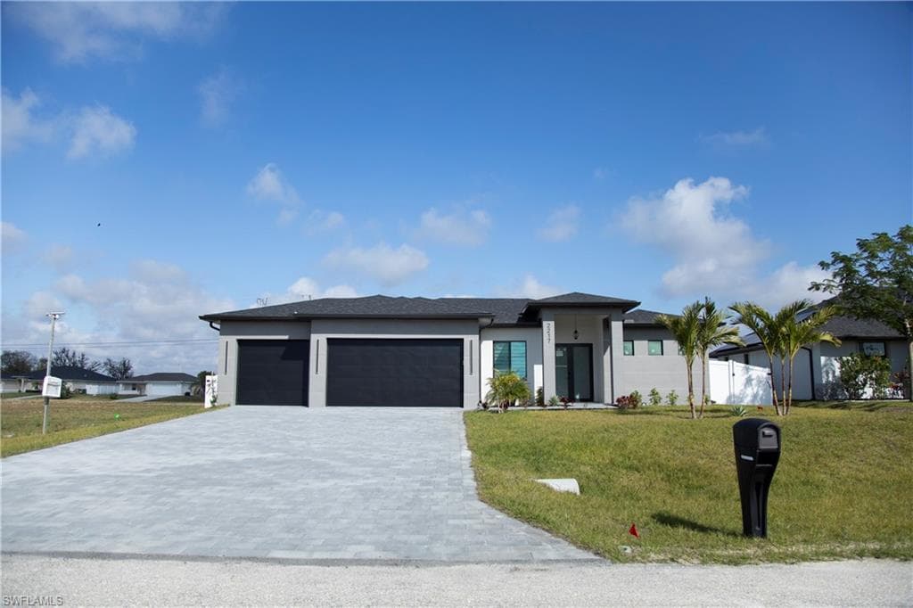 2217 NE 15th TER CAPE CORAL, FL 33909