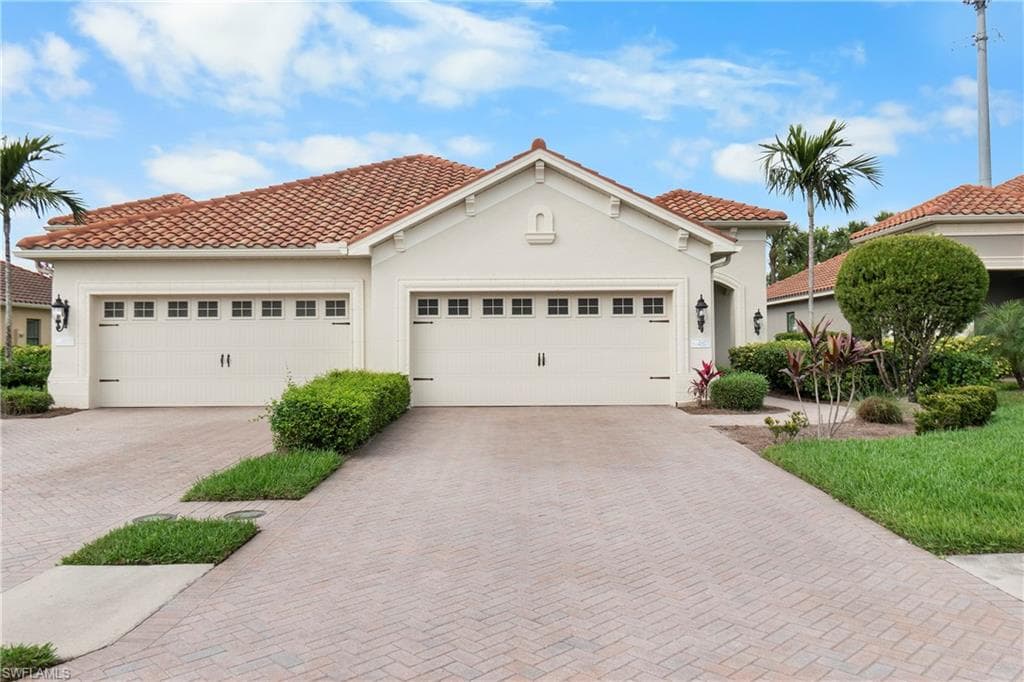 4601 Waterscape LN FORT MYERS, FL 33966
