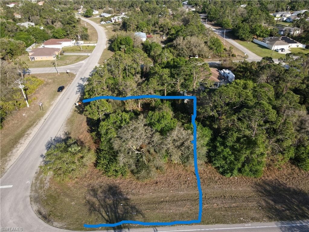 211 Bell BLVD S LEHIGH ACRES, FL 33974