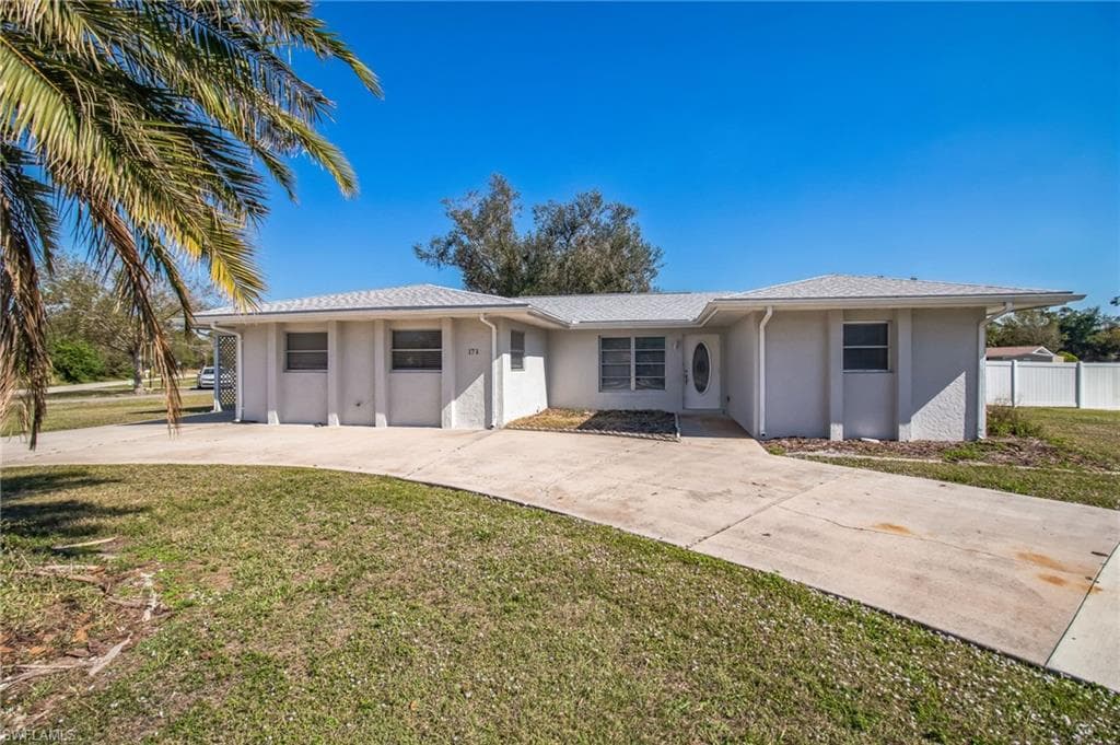 171 Coconut ST PUNTA GORDA, FL 33980