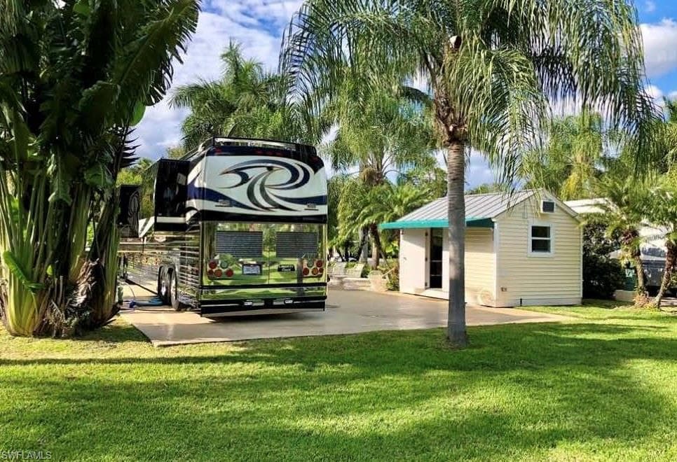 Lot 279 3008 Riverboat LNDG LABELLE, FL 33935