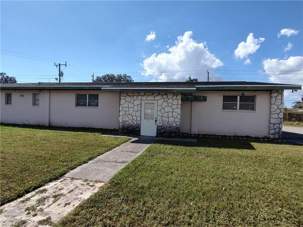50 Mildred DR B FORT MYERS, FL 33901