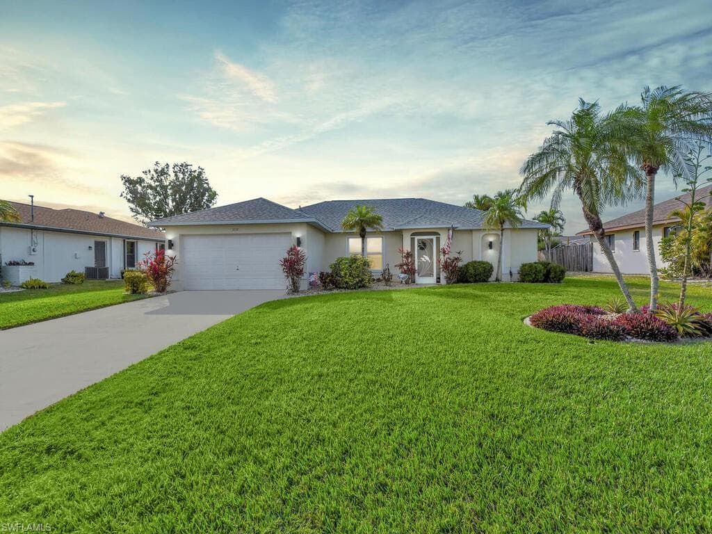 3330 SE 1st AVE CAPE CORAL, FL 33904
