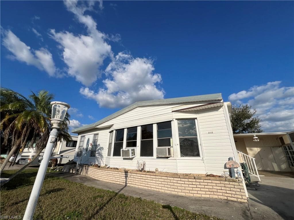 3112 Running Deer DR NORTH FORT MYERS, FL 33917