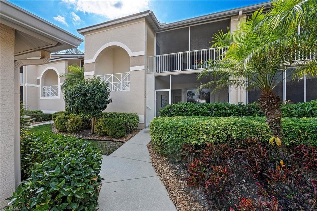26330 Sunderland DR 5203 BONITA SPRINGS, FL 34135
