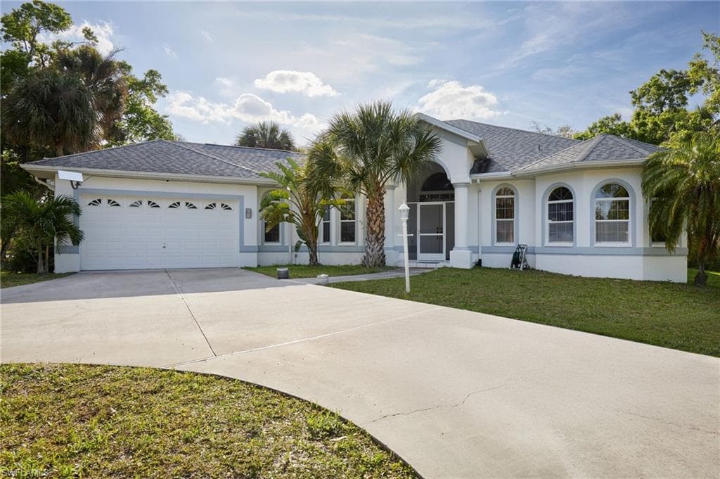 519 + 517 Prospect AVE LEHIGH ACRES, FL 33972