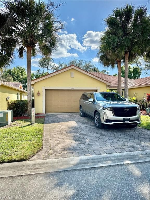 9297 Aegean CIR LEHIGH ACRES, FL 33936